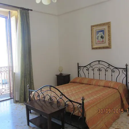 Casa Resci فندق مبيت وإفطار تريكاس